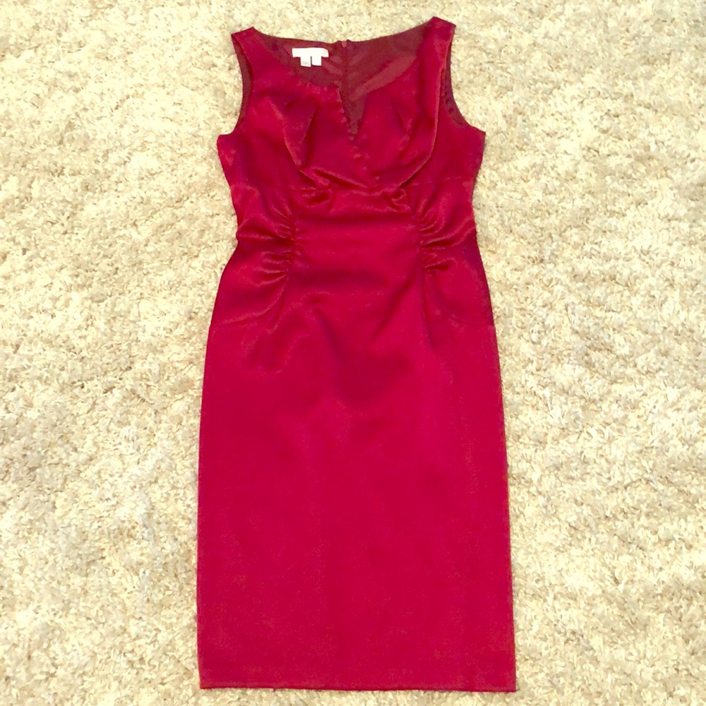 Classy red cocktail dress. Only worn once - Picture 2 of 5